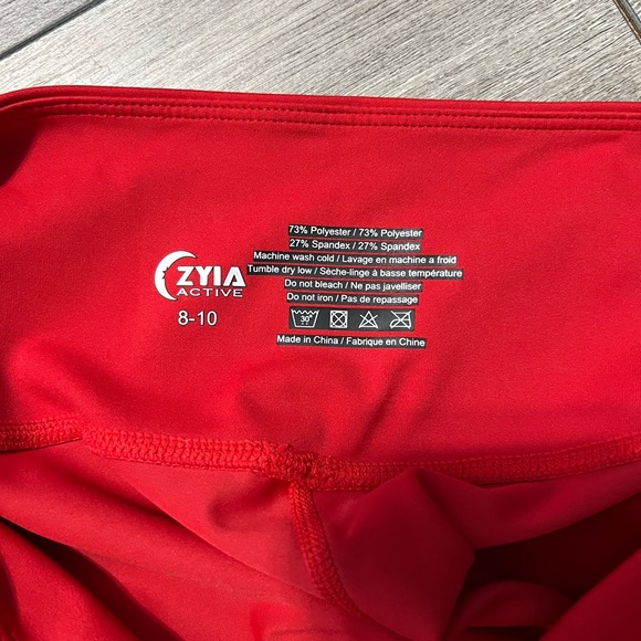 Zyia capri leggings - Picture 2 of 3